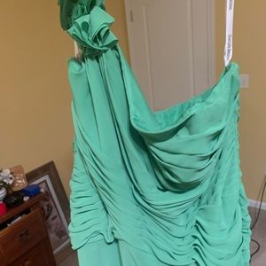 Green woman’s dress